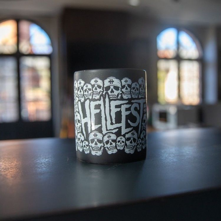 Mug "Wall of Skulls"